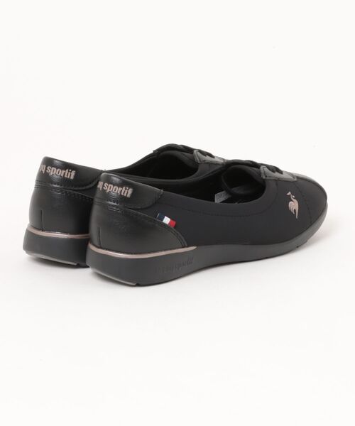 le coq sportif（ルコックスポルティフ）の「le coq sportif ルコックスポルティフ LCS MONTPELLIE PM【軽量】レディースシューズ バレエスニーカー(LCSモンペリエPM)（バレエシューズ・レディース・ホワイト/ブラック・22.5cm/23.0cm/23.5cm/24.0cm/24.5cm/25.0cm）」の3枚目の写真