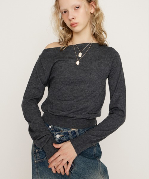 SLY(スライ)の「OFF SHOULDER 2WAY HG TOPS オフショルダー 2ウェイ ハイゲージ トップス 春服(ニット/セーター・レディース・キャメル/ライトグリーン/ダークグレー/ネイビー・FREE)」の2枚目の写真