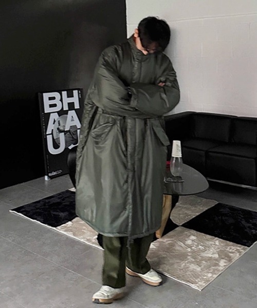 NOWLE(ノウル)の「【NOWLE】ウエストマーク 中綿 スタンドカラー ロングコート(ダウンジャケット/コート・メンズ・ブラック/ダークカーキ・FREE)」の5枚目の写真