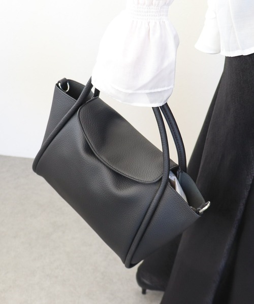 Three Four Time（ｽﾘｰﾌｫｰﾀｲﾑ）の「通しハンドルフラップトート（ショルダーバッグ・レディース・オフホワイト/ライトイエロー/ブラック・FREE）」の9枚目の写真