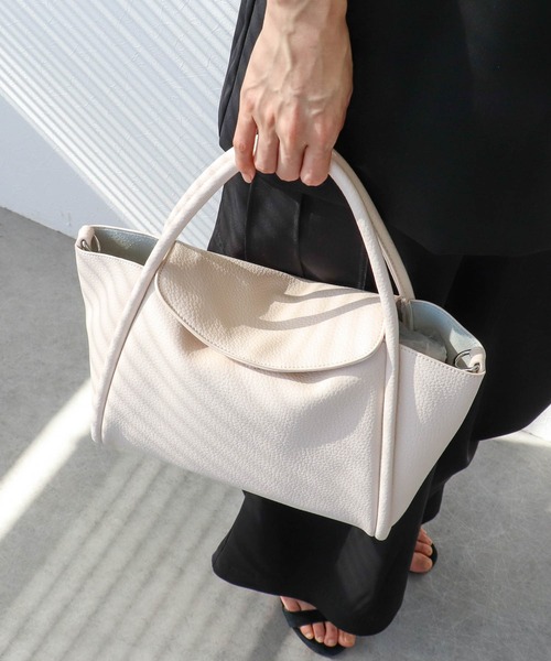 Three Four Time（ｽﾘｰﾌｫｰﾀｲﾑ）の「通しハンドルフラップトート（ショルダーバッグ・レディース・オフホワイト/ライトイエロー/ブラック・FREE）」の6枚目の写真