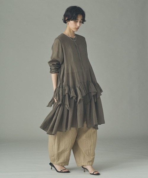 Curensology（カレンソロジー）の「Curensology(カレンソロジー)/ラミーランダムフリルブラウス（シャツ/ブラウス・レディース・ピンク/ブラウン/ホワイト・36/38）」の22枚目の写真