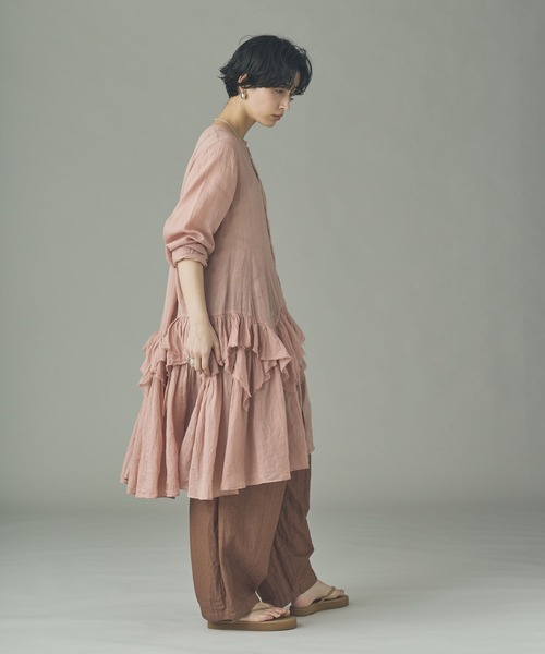 Curensology（カレンソロジー）の「Curensology(カレンソロジー)/ラミーランダムフリルブラウス（シャツ/ブラウス・レディース・ピンク/ブラウン/ホワイト・36/38）」の12枚目の写真