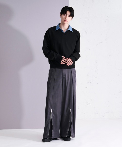 Ellno Loset（エルノロゼット）の「レイヤードライクVネックニット/フィンガーホール付き（ニット/セーター・メンズ・グレー/ブラック・SMALL/MEDIUM/LARGE）」の5枚目の写真