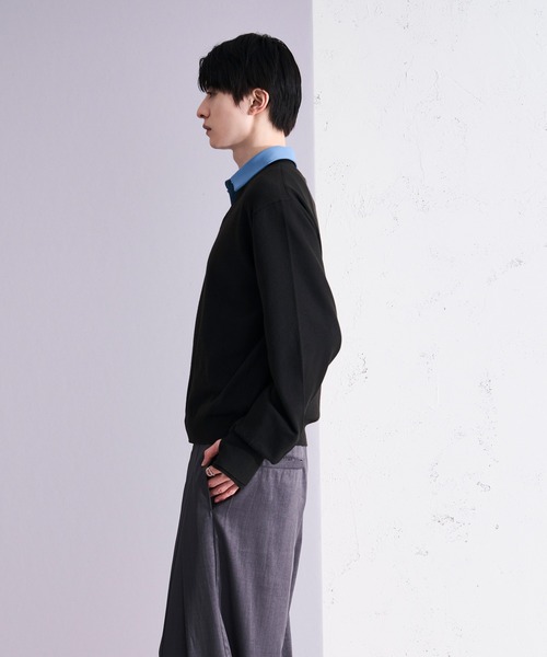 Ellno Loset（エルノロゼット）の「レイヤードライクVネックニット/フィンガーホール付き（ニット/セーター・メンズ・グレー/ブラック・SMALL/MEDIUM/LARGE）」の8枚目の写真