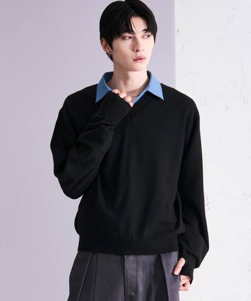 Ellno Loset（エルノロゼット）の「レイヤードライクVネックニット/フィンガーホール付き（ニット/セーター・メンズ・グレー/ブラック・SMALL/MEDIUM/LARGE）」の10枚目の写真