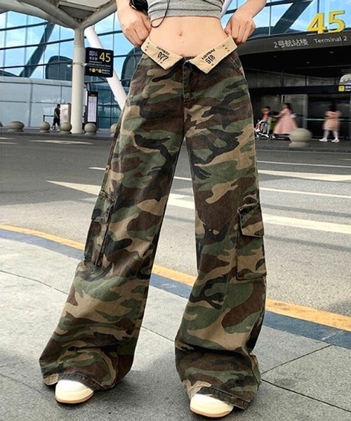 NANEA（ナネア）の「ウエスト折り返し迷彩柄カーゴパンツ（カーゴパンツ・レディース・カモフラージュ・SMALL/LARGE/MEDIUM）」の15枚目の写真
