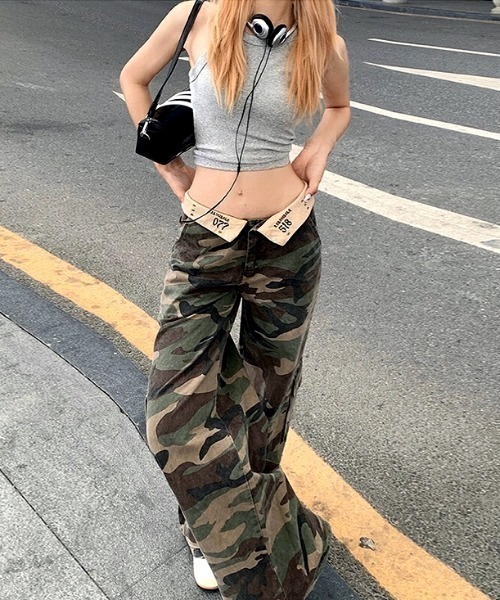 NANEA（ナネア）の「ウエスト折り返し迷彩柄カーゴパンツ（カーゴパンツ・レディース・カモフラージュ・SMALL/LARGE/MEDIUM）」の18枚目の写真