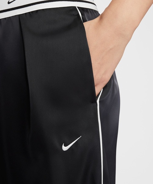 NIKE(ナイキ)の「NIKE AS W NSW OFFLN WVN STN PANT IH1327(その他パンツ・レディース・オリーブ/ブラック・S/M)」の4枚目の写真
