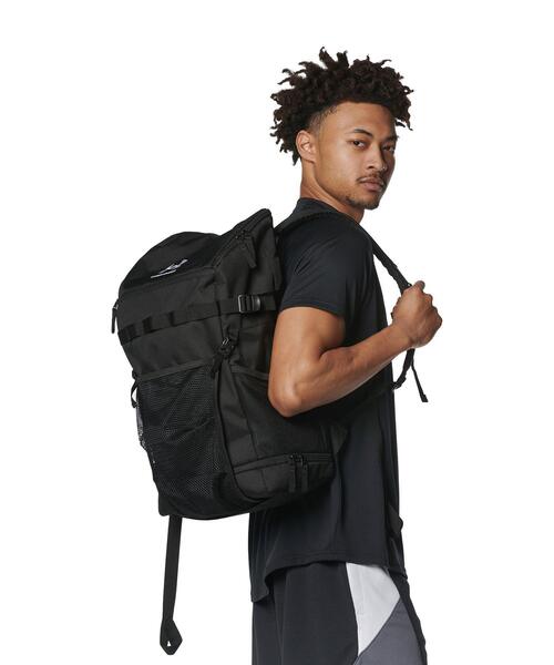 UNDER ARMOUR(アンダーアーマー)の「UAバスケットボール バックパック3(バスケットボール/メンズ/レディース)(バックパック/リュック・レディース・ブラック・ONESIZE)」の7枚目の写真