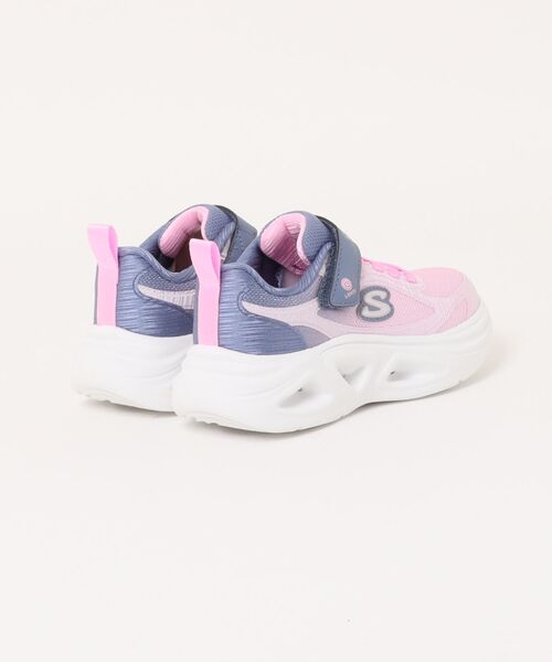 SKECHERS（スケッチャーズ）の「《SKECHERS》SKECHERS SOLA GLOW 2.0（スニーカー・キッズ・ラベンダー/ネイビー系/グレー×ピンク・19.5cm/19.0cm/18.5cm/18.0cm/17.5cm/17.0cm/16.5cm/22.0cm/21.5cm/21.0cm/20.5cm/20.0cm）」の4枚目の写真