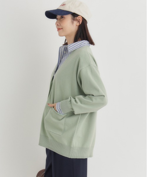 Right-on(ライトオン)の「HONEYSUCKLE ROSE(ハニーサックルローズ)【レディース】コットン混Vネックカーディガン(ニット/セーター・レディース・ブラック/ライトグレー/グリーン・M/L/S)」の5枚目の写真