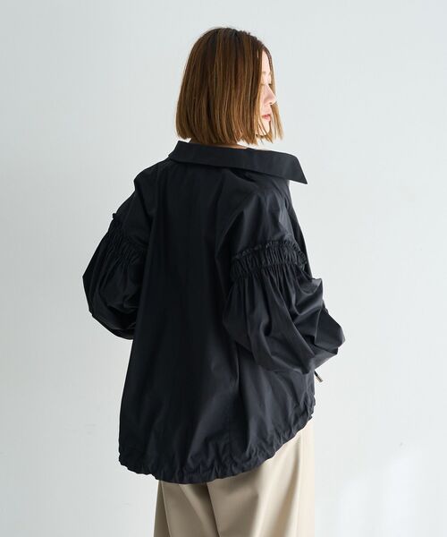 Editt by YECCA VECCA（エディットバイイェッカヴェッカ）の「ボリュームギャザーデザインZIPブルゾン（ブルゾン・レディース・アイボリー/ブラック/カーキ・FREE）」の20枚目の写真