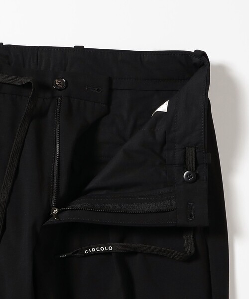 CIRCOLO 1901(チルコロ 1901)の「【別注】CIRCOLO1901 / ジャージ ソリッド 1プリーツ ドローコード パンツ(その他パンツ・メンズ・ネイビー/ブラック・48 8R/46 8R/44 8R/50 8R)」の5枚目の写真