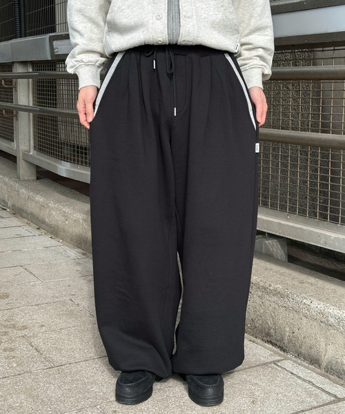 Perushu（ペルーシュ）の「Layered Pocket Design Drawcord Sweatpants／レイヤードポケットデザインドローコードスウェットパンツ（スウェットパンツ・メンズ・ボルドー/グレー/ブラック・LARGE/MEDIUM/SMALL）」の5枚目の写真