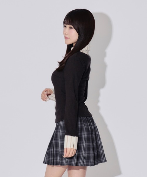 JilLA（ジルア）の「Layered Check Rib V-Neck Knit / レイヤードチェックリブVネックニット（シャツ/ブラウス・レディース・ブラック/グレー・FREE）」の22枚目の写真