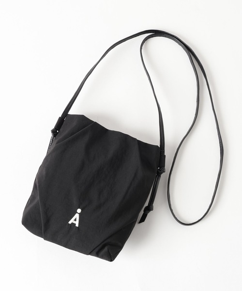 ALAND（エーランド）の「【UNISEX】ALAND／タックミニショルダー（ショルダーバッグ・レディース・ネイビー/ブラック/ライトグレー・ONE SIZE）」の11枚目の写真