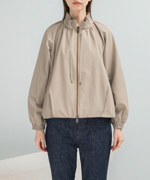 URBAN RESEARCH ROSSO WOMEN（アーバンリサーチ　ロッソ）の「MARILYN MOON　pleats twill blouson（ブルゾン・レディース・ベージュ・FREE）」の4枚目の写真