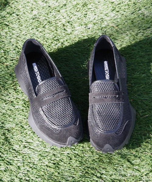 Minnetonka(ミネトンカ)の「MINNETONKA(ミネトンカ) / ローファースニーカー 26M02(ローファー・レディース・ゴールド/ブラウン/ブラック/シルバー・10/6/7/8/9)」の16枚目の写真