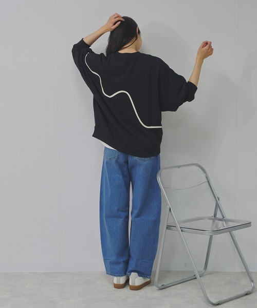 Fizz(フィズ)の「TC裏毛 ニュアンスラインドルマンプルオーバー(スウェット・レディース・オートミール/アイボリー/ブルー/ブラック・M)」の15枚目の写真