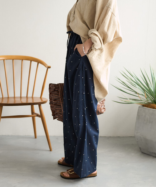 FREAK'S STORE（フリークスストア）の「インド ラメドット刺繍 イージーパンツ＜セットアップ対応＞（その他パンツ・レディース・オフホワイト/ブラック/ブラウン/ネイビー・SMALL/MEDIUM）」の15枚目の写真