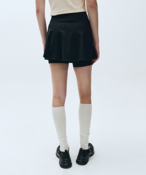 MARITHE + FRANCOIS GIRBAUD(マリテフランソワジルボー)の「MOUVEMENT W CLASSIC LOGO WRAP SKIRTS SHORTS(スカート・レディース・ブラック/ミント・SMALL/MEDIUM)」の7枚目の写真