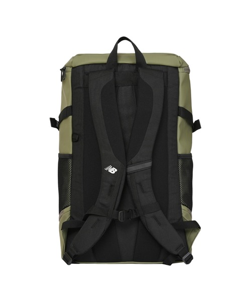 NEW BALANCE(ニューバランス)の「トップローディングバックパック 35L オールPU(バックパック/リュック・メンズ・ベージュ/カーキ・ONE SIZE)」の8枚目の写真