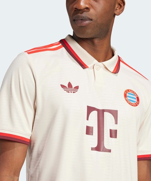 adidas(アディダス)の「FCバイエルン 24/25 サードユニフォーム / アディダス adidas(Tシャツ/カットソー・メンズ・ベージュ・X-LARGE/XXX-LARGE/XX-LARGE/LARGE/MEDIUM)」の11枚目の写真