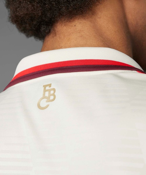 adidas(アディダス)の「FCバイエルン 24/25 サードユニフォーム / アディダス adidas(Tシャツ/カットソー・メンズ・ベージュ・X-LARGE/XXX-LARGE/XX-LARGE/LARGE/MEDIUM)」の6枚目の写真