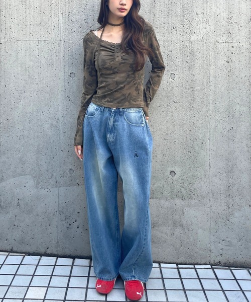 ALAND（エーランド）の「セットアップ着用可能【UNISEX】ALAND／サイドタックデニム（デニムパンツ・レディース・ブラック/ブルー・LARGE/SMALL）」の7枚目の写真