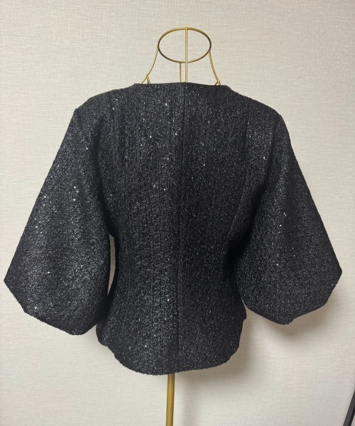 Lana821(ラナハニー)の「立体バルーンスリーブ ノーカラージャケット(ノーカラージャケット・レディース・ゴールド/ブラック/シルバー・S/M)」の6枚目の写真