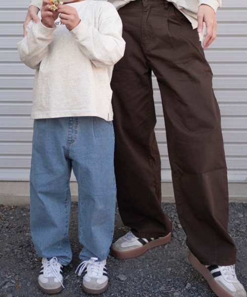 Fluffy BROTHERS（フラッフィーブラザーズ）の「タックパンツ（大人サイズ）（デニムパンツ・レディース・ブルー/ブラウン・XL/L/M）」の5枚目の写真