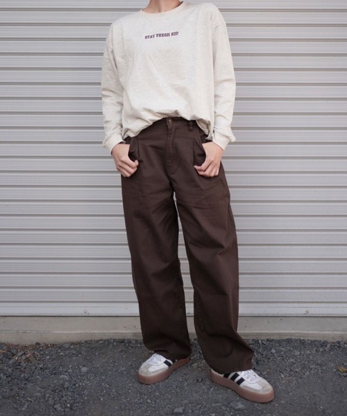 Fluffy BROTHERS（フラッフィーブラザーズ）の「タックパンツ（大人サイズ）（デニムパンツ・レディース・ブルー/ブラウン・XL/L/M）」の6枚目の写真