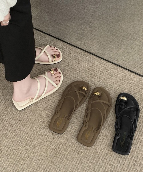 Miniministore（ミニミニストア）の「ストラップサンダルぺたんこリングサンダル（サンダル・レディース・アイボリー/ブラック/ブラウン・L/M/S）」の13枚目の写真