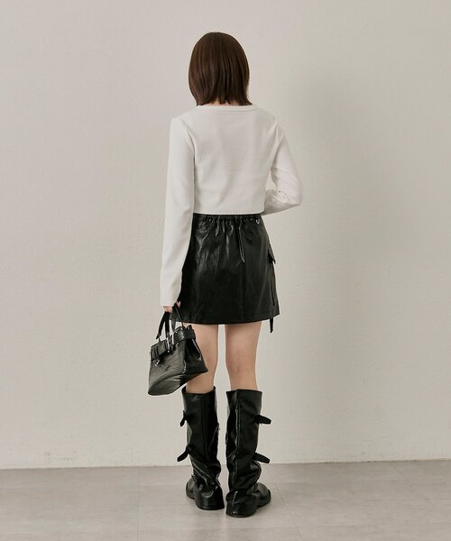 mline（エムライン）の「[mline]エナメル ミニスカート（スカート・レディース・ボルドー/ブラック・2/1）」の9枚目の写真