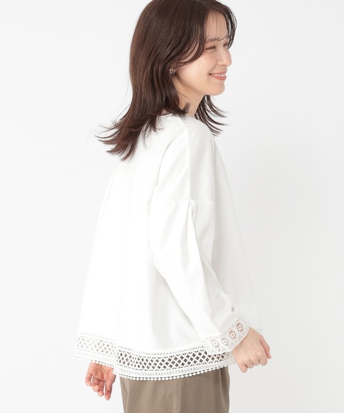 studio CLIP(スタディオクリップ)の「レースドッキングプルオーバー(Tシャツ/カットソー・レディース・ライトグレー/ラベンダー/ネイビー/オフホワイト・FREE)」の5枚目の写真