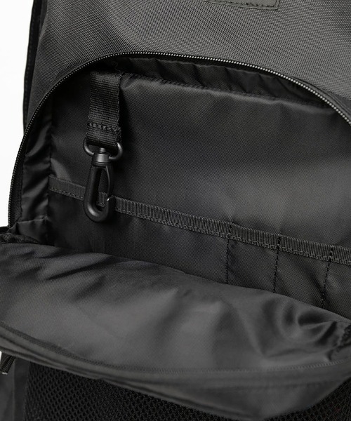 NEW ERA(ニューエラ)の「NEWERA-CAMPUS PACK 600D(バックパック/リュック・メンズ・ブラック/ブラック系2/ブラック系3・FREE)」の9枚目の写真