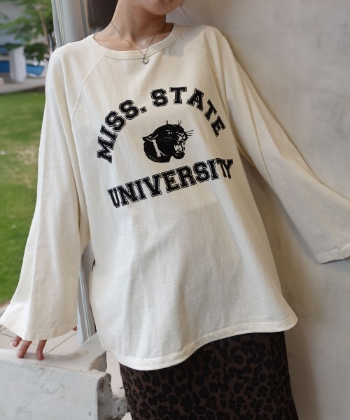 CORNERS（コーナーズ）の「ピグメントカレッジオーバーサイズロンT（Tシャツ/カットソー・レディース・ネイビー/チャコールグレー/グレイッシュベージュ/アイボリー/イエロー・FREE）」の2枚目の写真