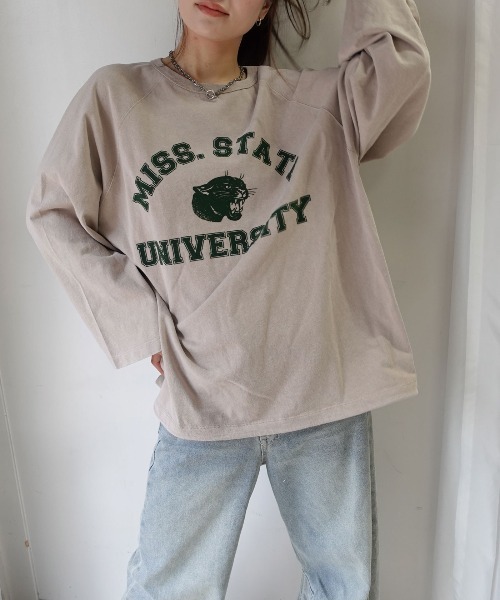 CORNERS（コーナーズ）の「ピグメントカレッジオーバーサイズロンT（Tシャツ/カットソー・レディース・ネイビー/チャコールグレー/グレイッシュベージュ/アイボリー/イエロー・FREE）」の13枚目の写真