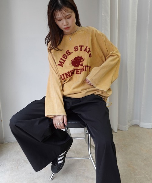 CORNERS（コーナーズ）の「ピグメントカレッジオーバーサイズロンT（Tシャツ/カットソー・レディース・ネイビー/チャコールグレー/グレイッシュベージュ/アイボリー/イエロー・FREE）」の9枚目の写真