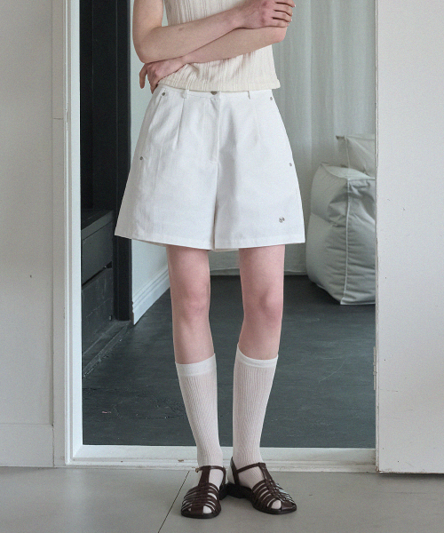 MICANE(ミケーネ)の「エズミレースポイントショートパンツ(その他パンツ・レディース・アイボリー/ブラック・SMALL/MEDIUM/LARGE/X-SMALL/XX-LARGE/X-LARGE)」の17枚目の写真