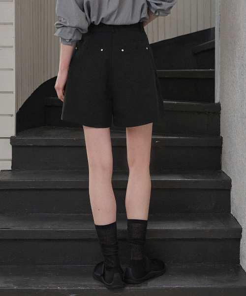 MICANE(ミケーネ)の「エズミレースポイントショートパンツ(その他パンツ・レディース・アイボリー/ブラック・SMALL/MEDIUM/LARGE/X-SMALL/XX-LARGE/X-LARGE)」の11枚目の写真