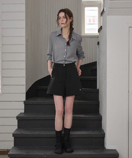 MICANE(ミケーネ)の「エズミレースポイントショートパンツ(その他パンツ・レディース・アイボリー/ブラック・SMALL/MEDIUM/LARGE/X-SMALL/XX-LARGE/X-LARGE)」の10枚目の写真