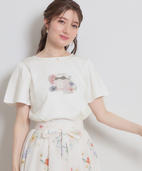 couture brooch(クチュールブローチ)の「【接触冷感・UVカット】パフュームプリントTシャツ(Tシャツ/カットソー・レディース・ライトベージュ/チャコールグレー/オフホワイト/ベビーピンク・38/36/40/42)」の9枚目の写真
