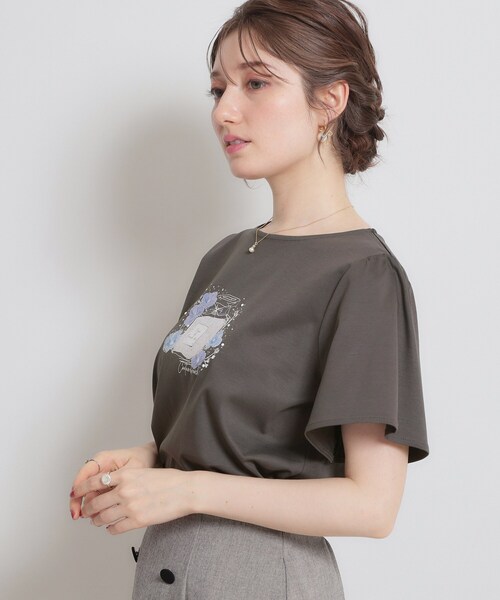couture brooch（クチュールブローチ）の「パフュームプリントTシャツ（Tシャツ/カットソー・レディース・ライトベージュ/チャコールグレー/オフホワイト/ベビーピンク・38/36）」の10枚目の写真
