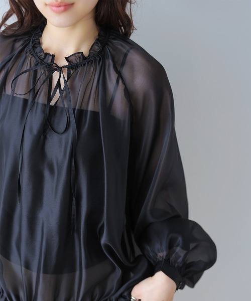 AMELY（エミリー）の「シアーラッフルブラウス（シャツ/ブラウス・レディース・ブラック/アイボリー・フリー）」の12枚目の写真