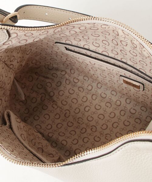 Guess(ゲス)の「WELLS SHOULDER SATCHEL ショルダーバッグ(ショルダーバッグ・レディース・ブラック/キャメル/ストーン・ONE SIZE)」の16枚目の写真