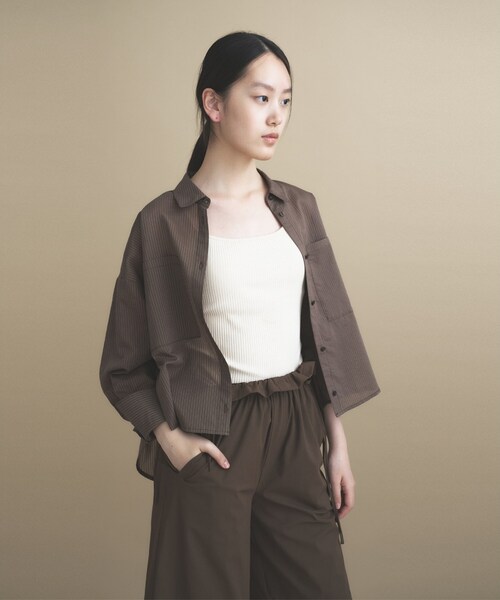 cloenc(クロエンス)の「【再入荷】シアーストライプシャツ(シャツ/ブラウス・レディース・ホワイト系3/グレー系2/ピンク系3/ダークブラウン系2/ホワイト系5・01/02)」の5枚目の写真