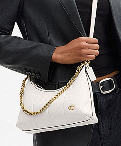 【新品未使用】COACH ショルダーバッグ25・キルティング　ホワイト ジュリエット ショルダー バッグ 25・キルティング（ショルダーバッグ
