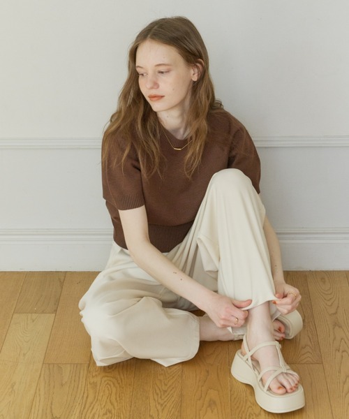 OLUN(オルン)の「platform strap sandal/厚底ストラップサンダル(サンダル・レディース・ブラウン/ベージュ/ブラック/アイボリー・SMALL/LARGE/MEDIUM/LL)」の22枚目の写真
